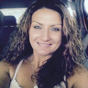 Meet your Posher, Angeline